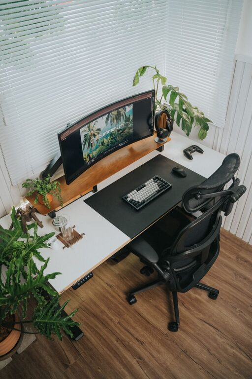 Desk Setup Tips for Maximum Focus and Comfort